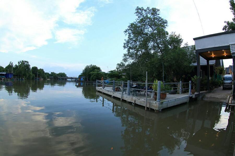 Baan Bon Resort Bang Tabun Phetchaburi Esterno foto